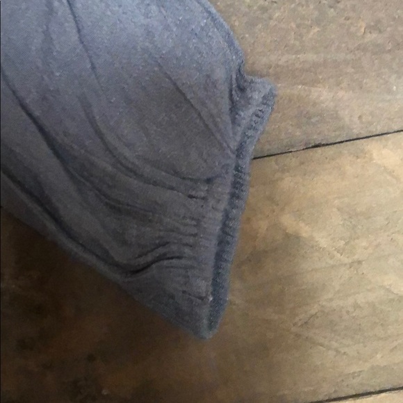 Entro Blue-Gray Tunic with Cream Lace Detail - Med - Picture 3 of 5